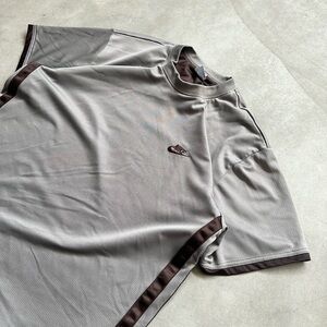 Men’s Nike vintage Y2K basketball two tone t shirt